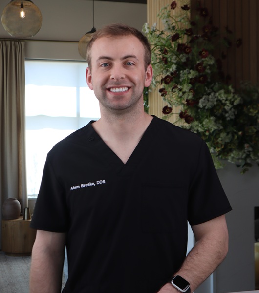 Dr Adam Breske